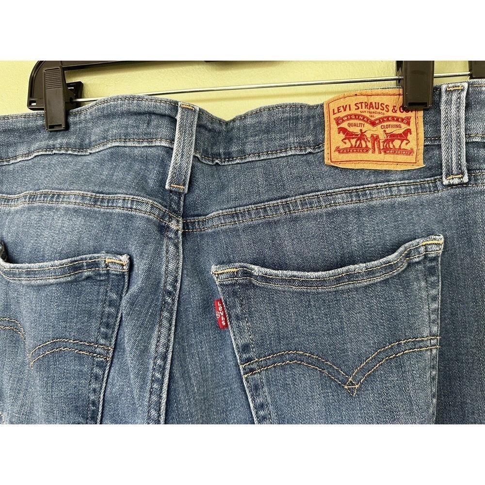 LEVIS 726 Jeans Sz 32/28 Flare High Rise Med Wash Denim Stretch High Waist​​​​ - Picture 9 of 12